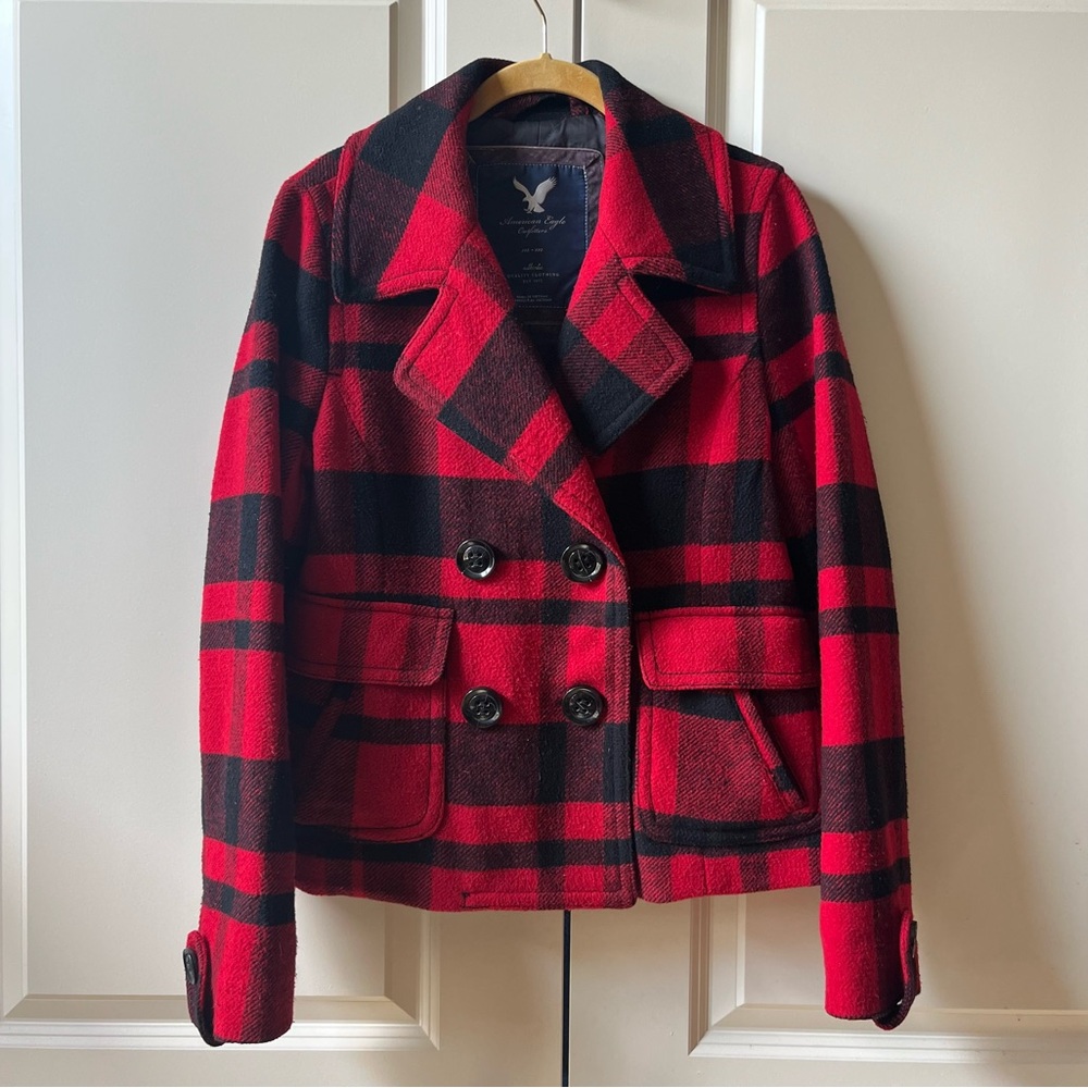 American Eagle Red Black Plaid Wool Cozy Peacoat size medium